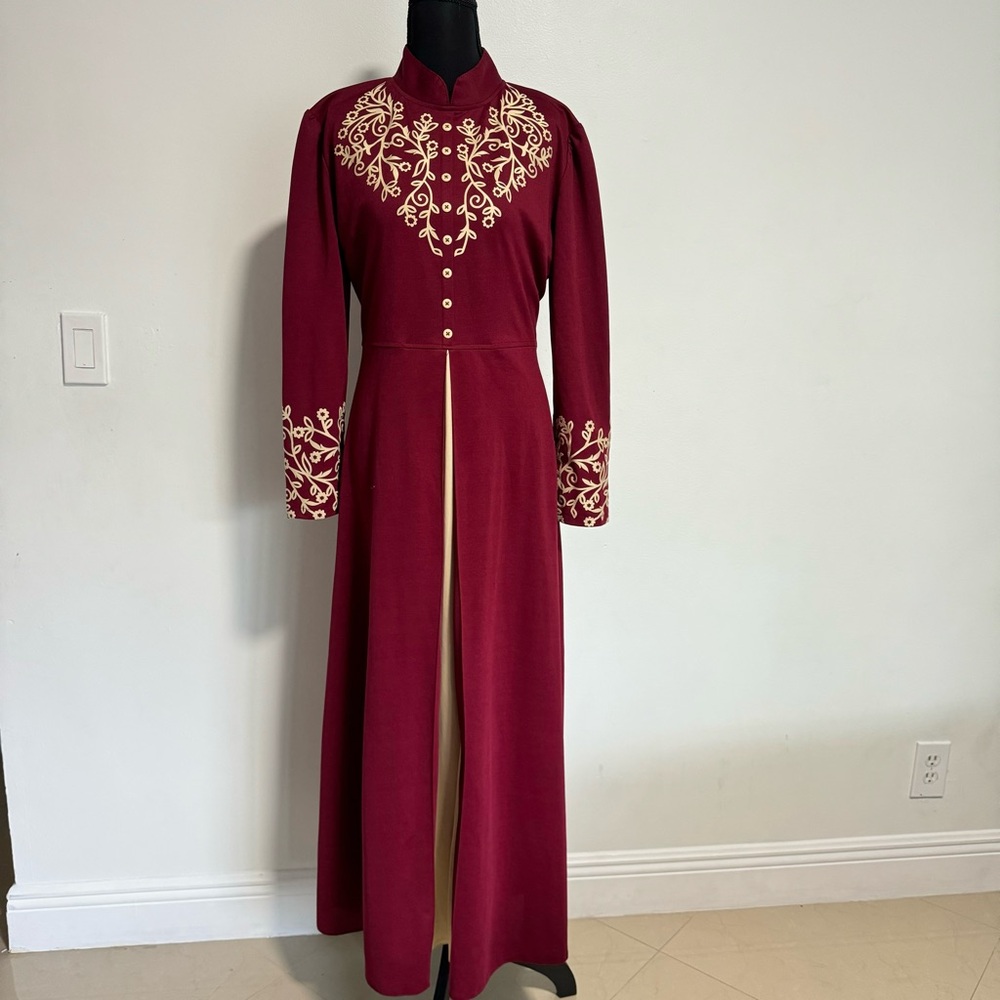 Women’s Elegant Maroon and Cream Maxi Dress - Picture 2 of 12